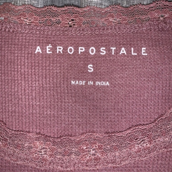 *women’s small Aeropostale cropped tee - Picture 2 of 5